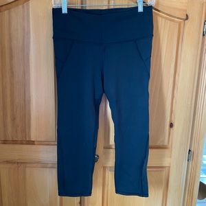 Athleta Crop Leggings